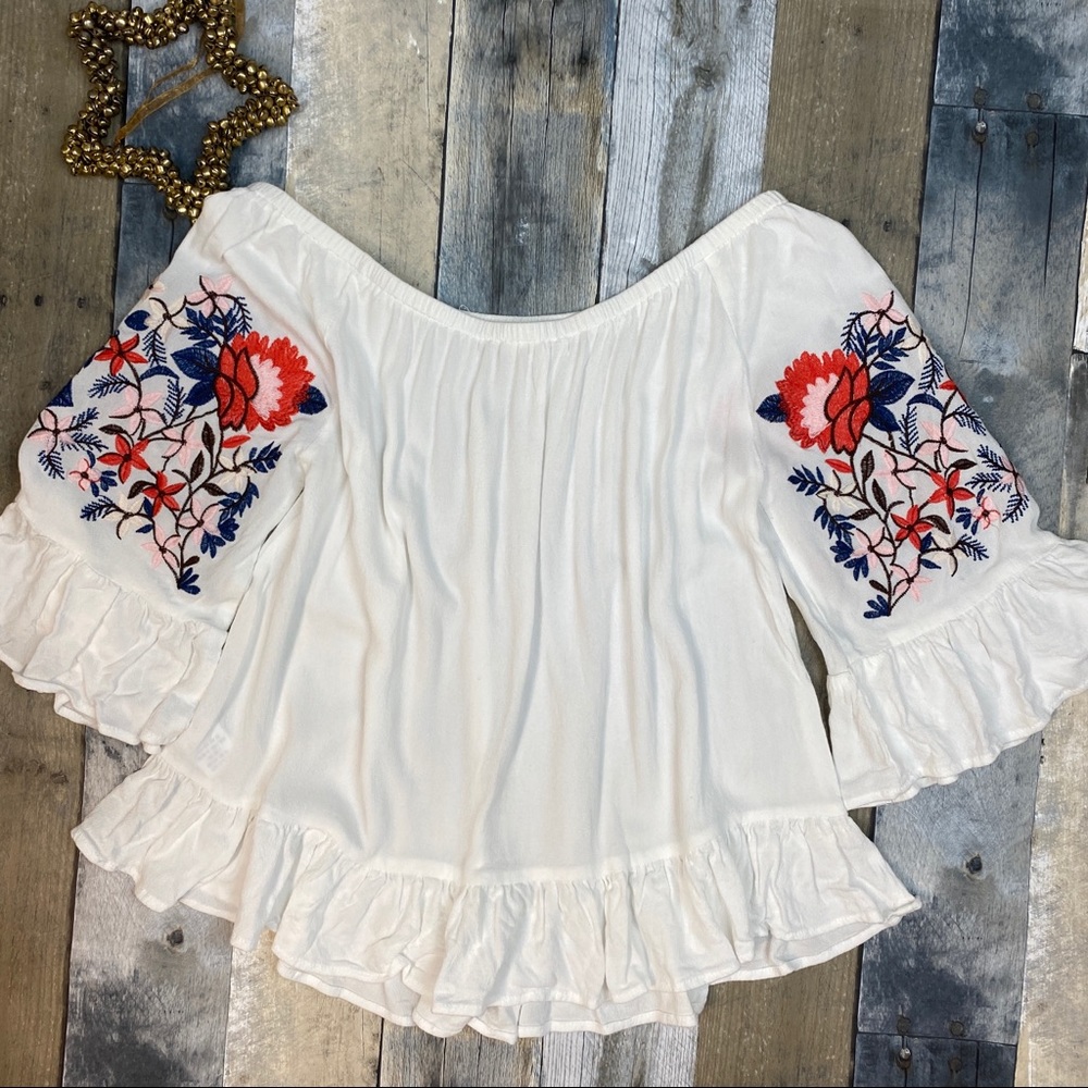 Miss Love Off The Shoulder Blouse w Embroidery